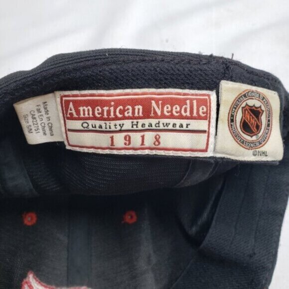 American Needle Detroit Red Wings NHL Fitted Cap Small Medium Black Red - Picture 9 of 14